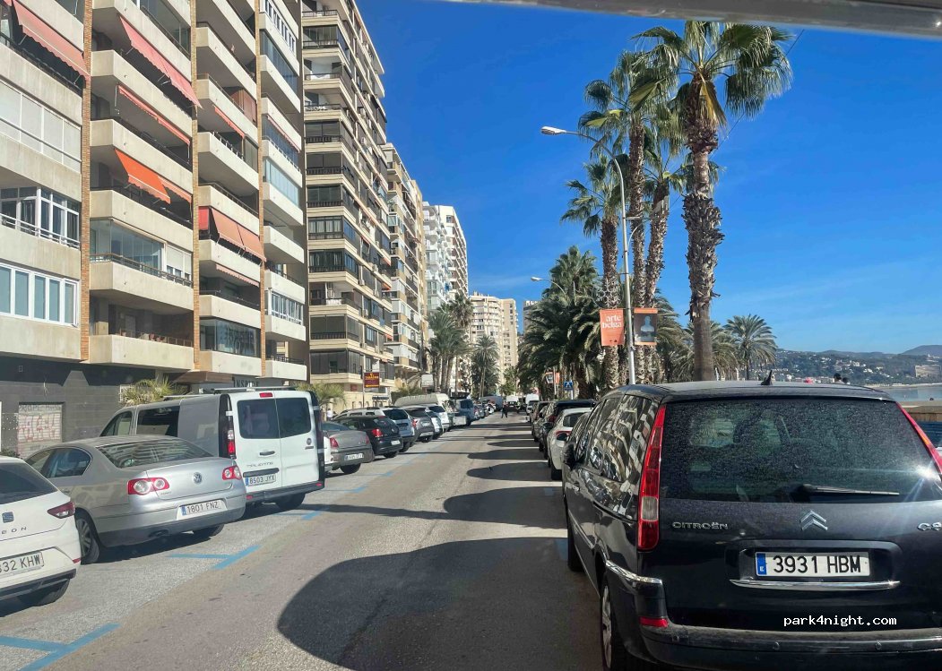 (29016) Málaga - 23 Paseo Marítimo Ciudad de Melilla — foto 2