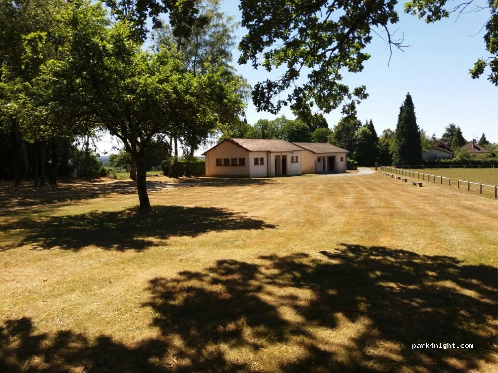 (87230) Dournazac - 19 Rue du Stade — foto