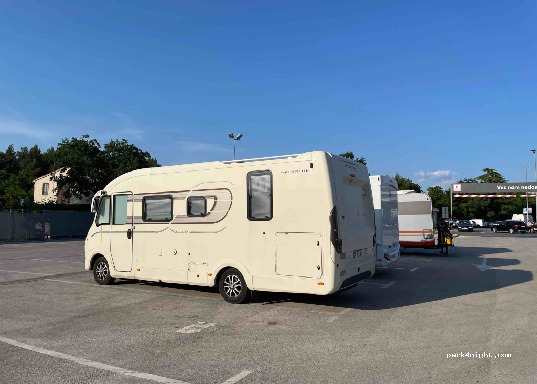 (52440) Poreč - 55 Ulica Mate Vlašića — foto