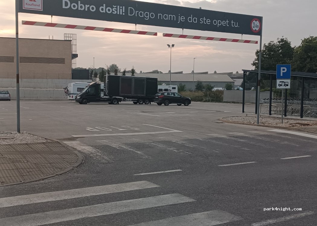 (52440) Poreč - 55 Ulica Mate Vlašića — foto 4