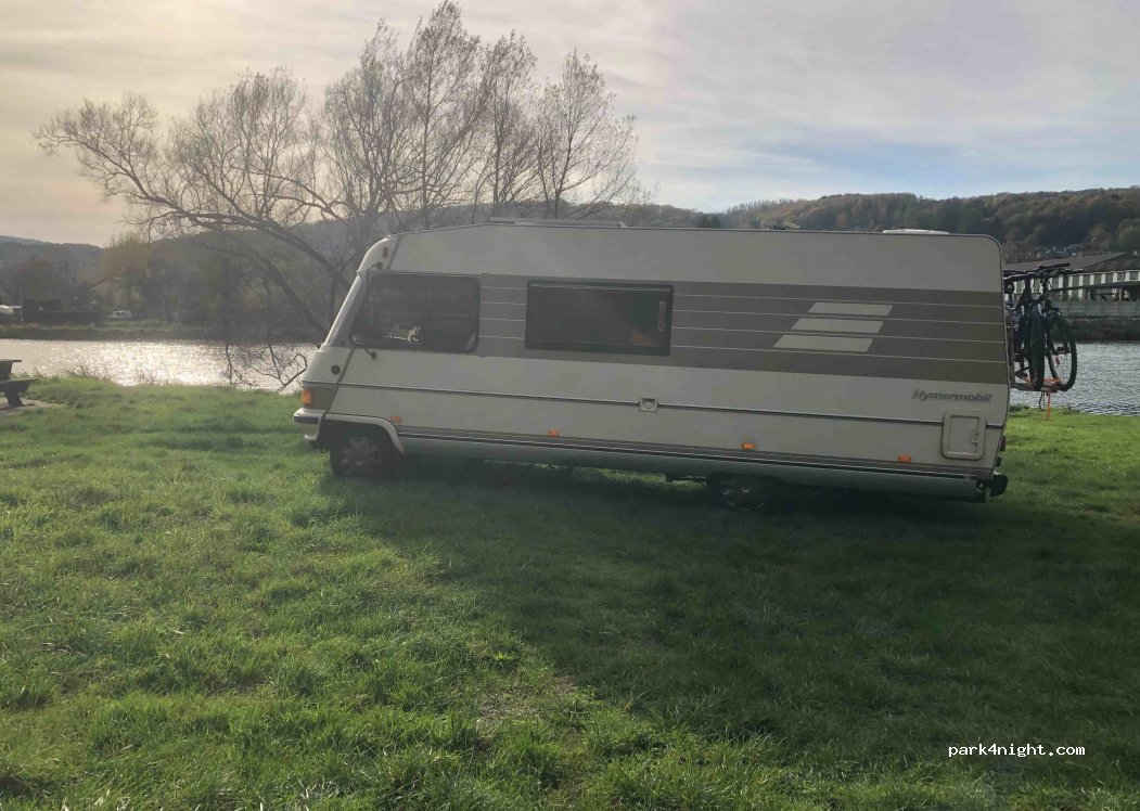 (08120) Bogny-sur-Meuse - — foto