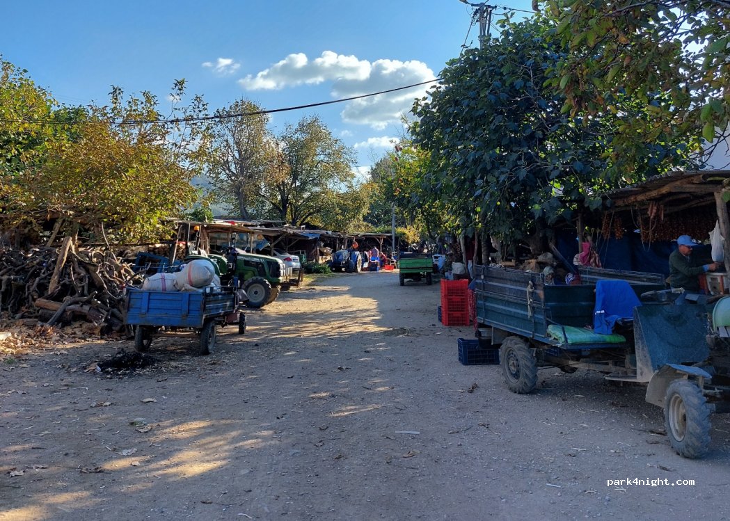 (10500) Erdek - Unnamed Road — foto