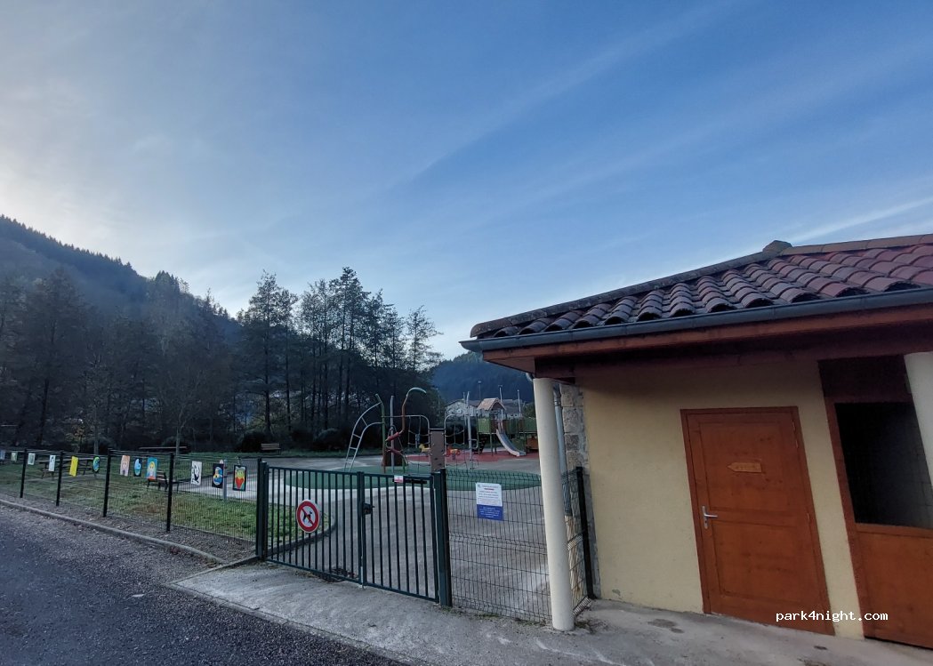 (07160) Mariac - 365 Rive de la Dorne — foto 3