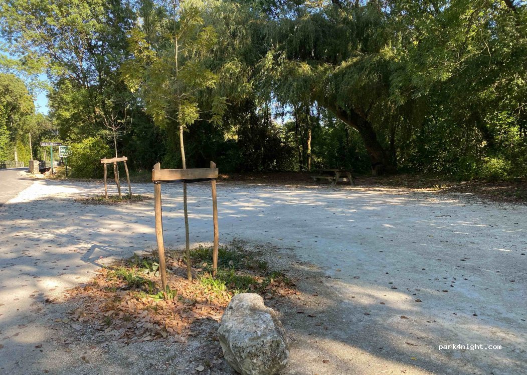(16570) Marsac - 72 Route des Ponts — foto