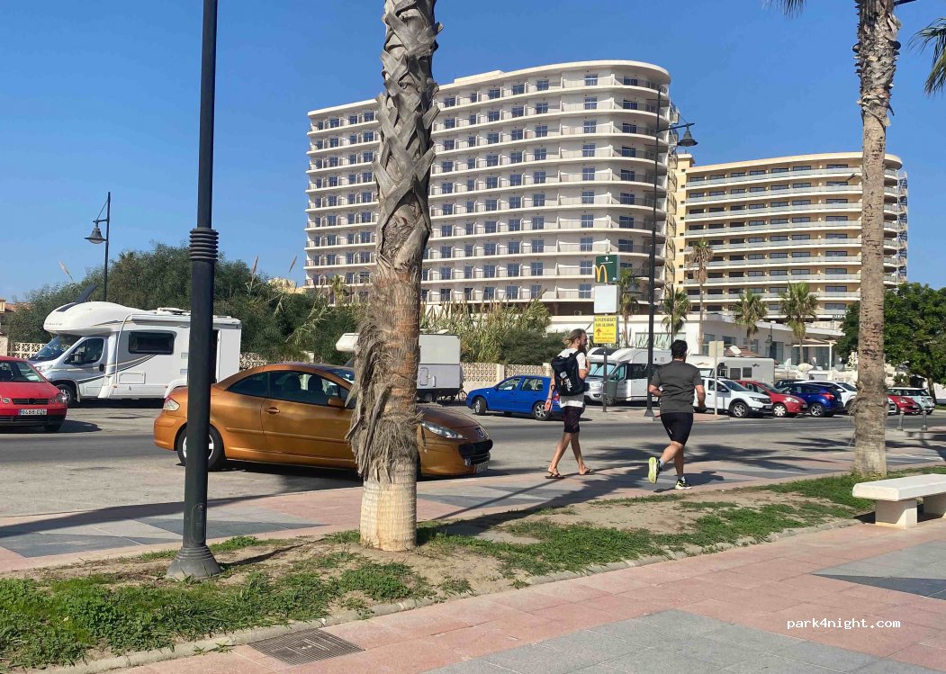 (29620) Torremolinos - 15R Paseo de Maritimo Torremolinos — foto