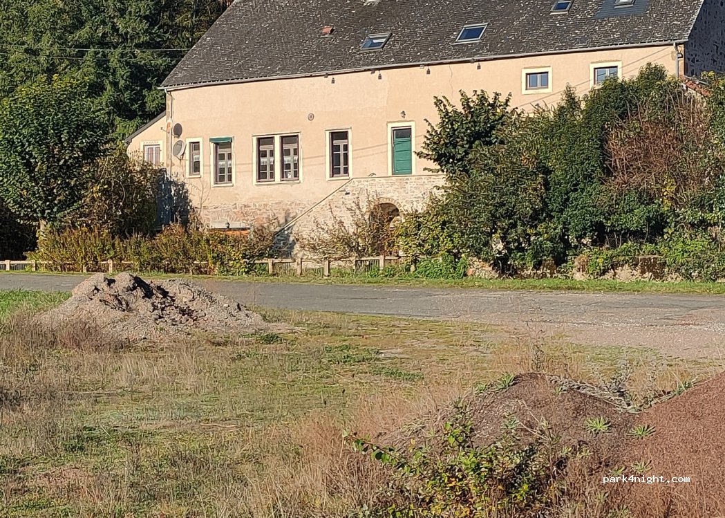 (71550) Roussillon-en-Morvan - 4 La Verrerie — foto