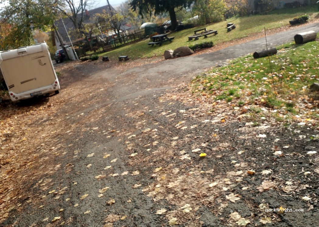 (364 71) Andělská Hora - Unnamed Road — foto