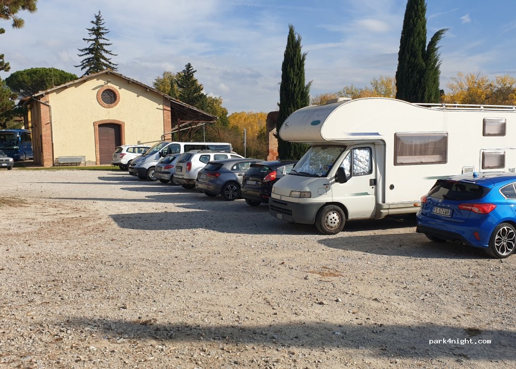 (53020) San Giovanni d'Asso - 15 Via della Stazione — foto