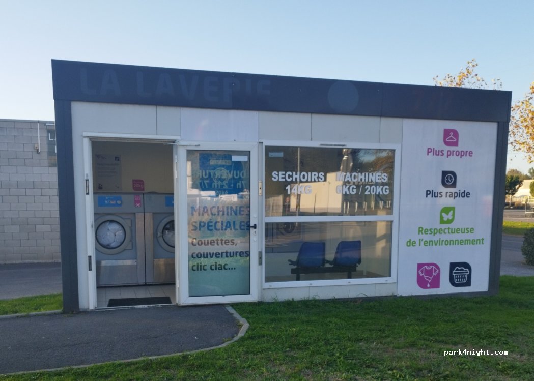 (44620) La Montagne - 7 Avenue de la Libération — foto