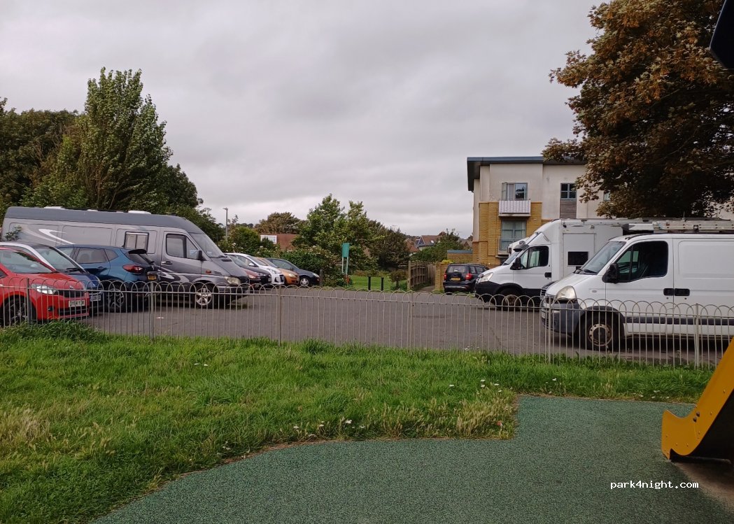 (BN41 1GJ) Portslade - 17A Denmark Road — foto 2