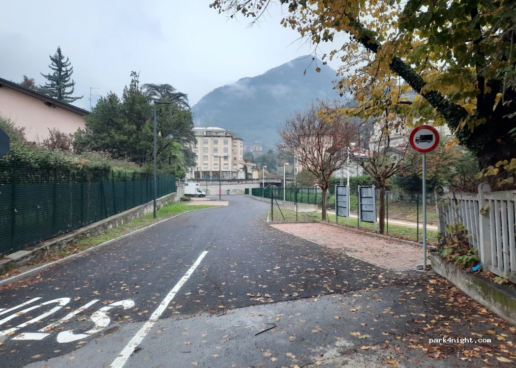 (22037) Ponte Lambro - 70 Via Roma — foto