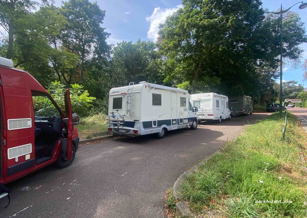 (75016) Paris - Rte des Moulins — foto 3