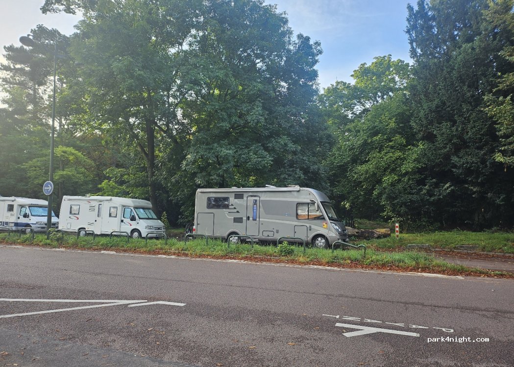 (75016) Paris - Rte des Moulins — foto 4