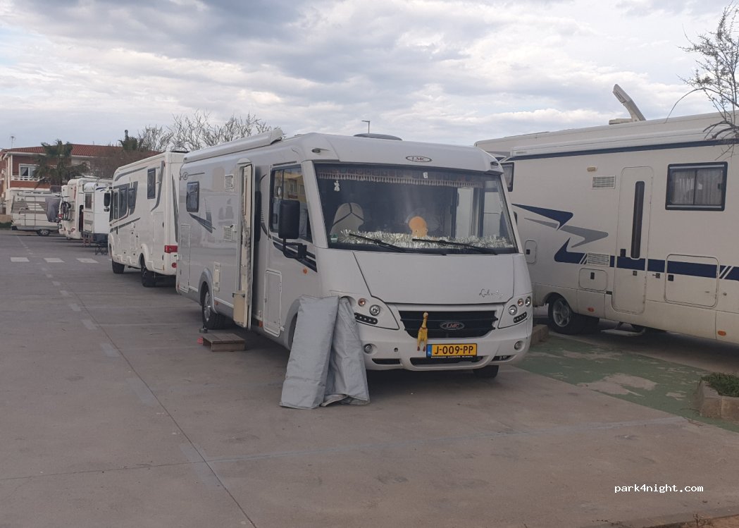 (25190) Saint-Hippolyte - Esplanade des Fêtes — foto 4