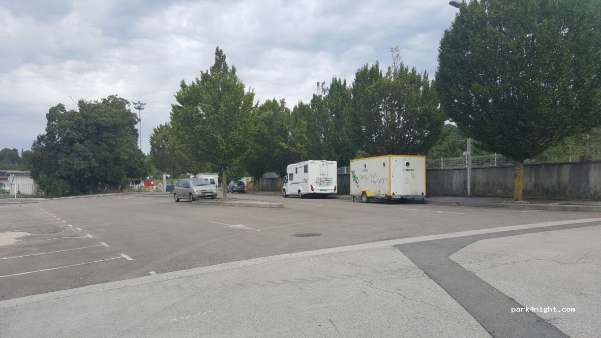 (39570) Lons-le-Saunier - 5 Rue du Capitaine Dumas — foto