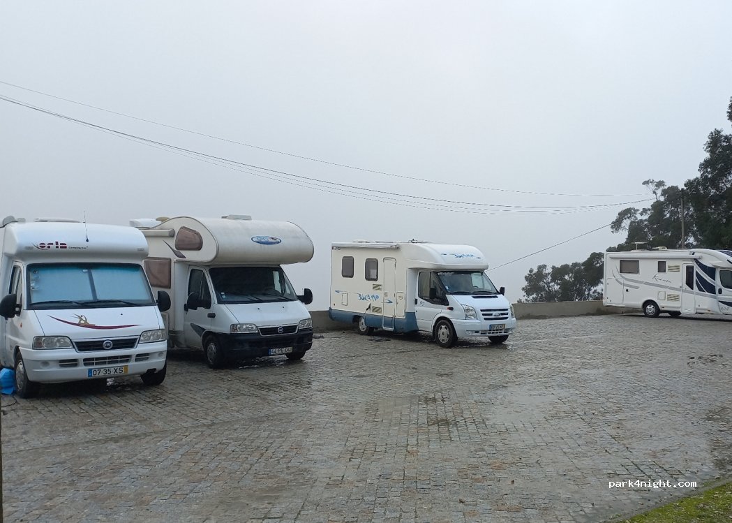 Autocaravanas Parking Sedielos — foto 2