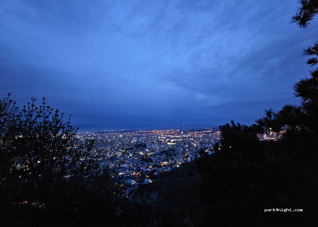 (0119) Tbilisi - Unnamed Road — foto