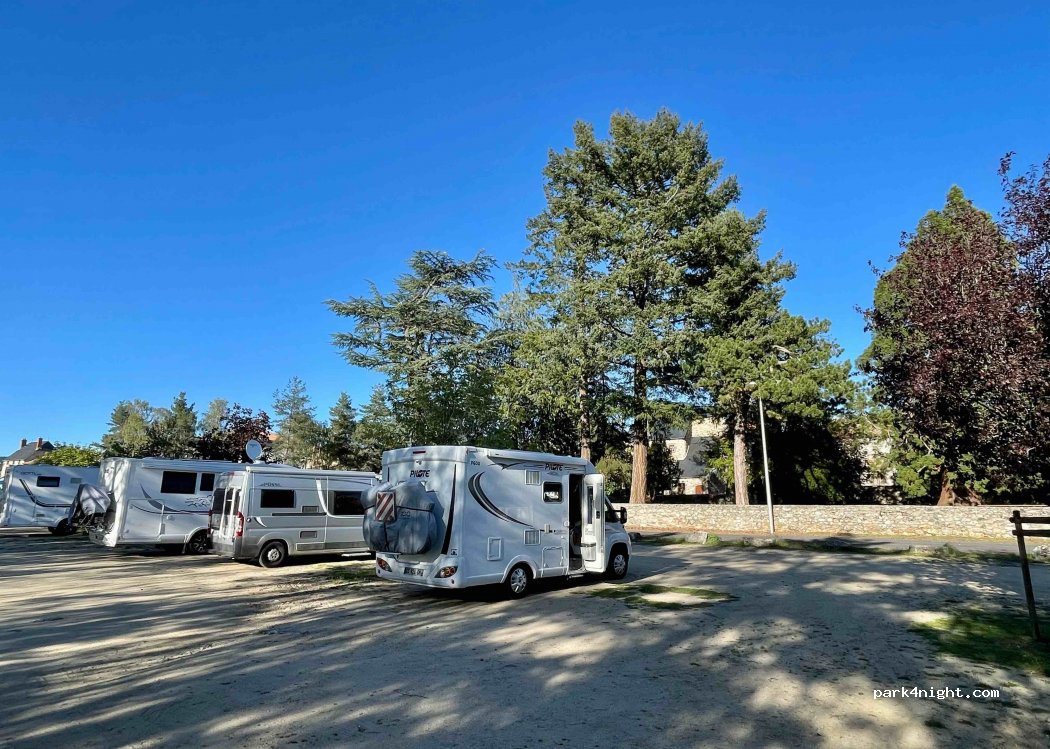 Aire de camping-cars Ruynes-en-Margeride — foto