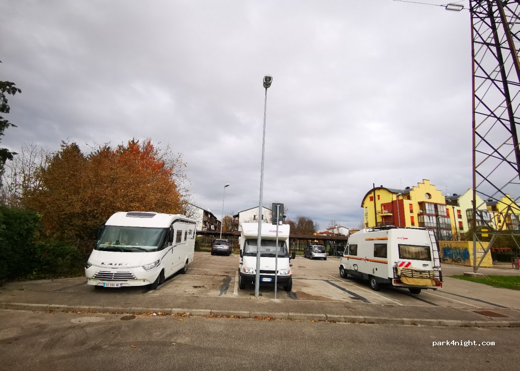 (35020) Sant'Agostino - 2 Via Donatello — foto