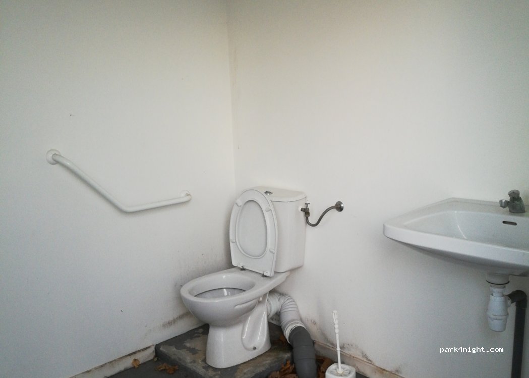 (85130) Saint-Aubin-des-Ormeaux - 7018 Place de la Mairie — foto 2