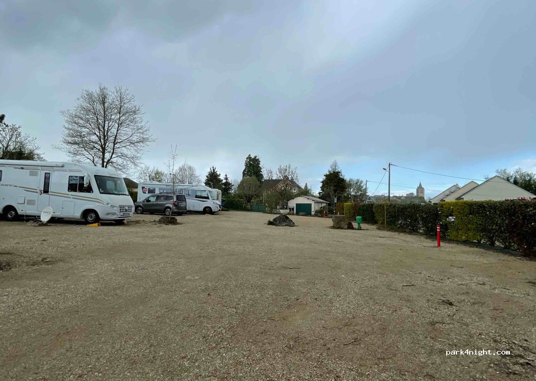 Aire Camping Car Municipale de Sauveterre de Rouergue — foto 5
