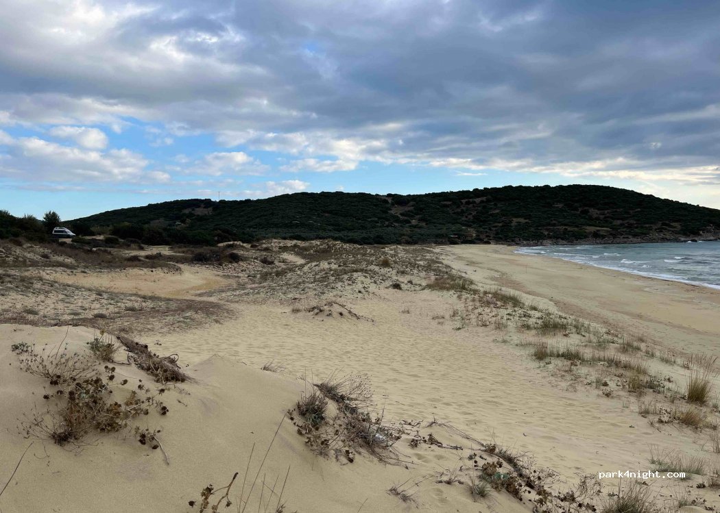 (640 07) Nea Peramos - Unnamed Road — foto