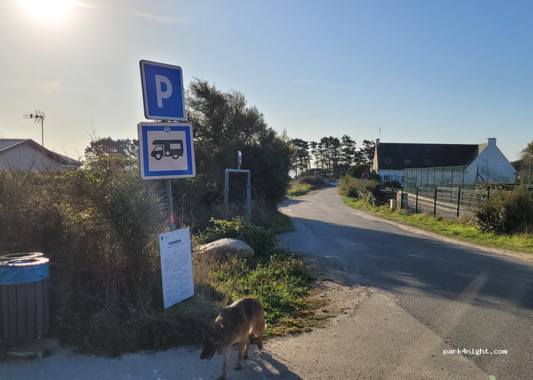 (56270) Ploemeur - Chemin des Douves — foto 3