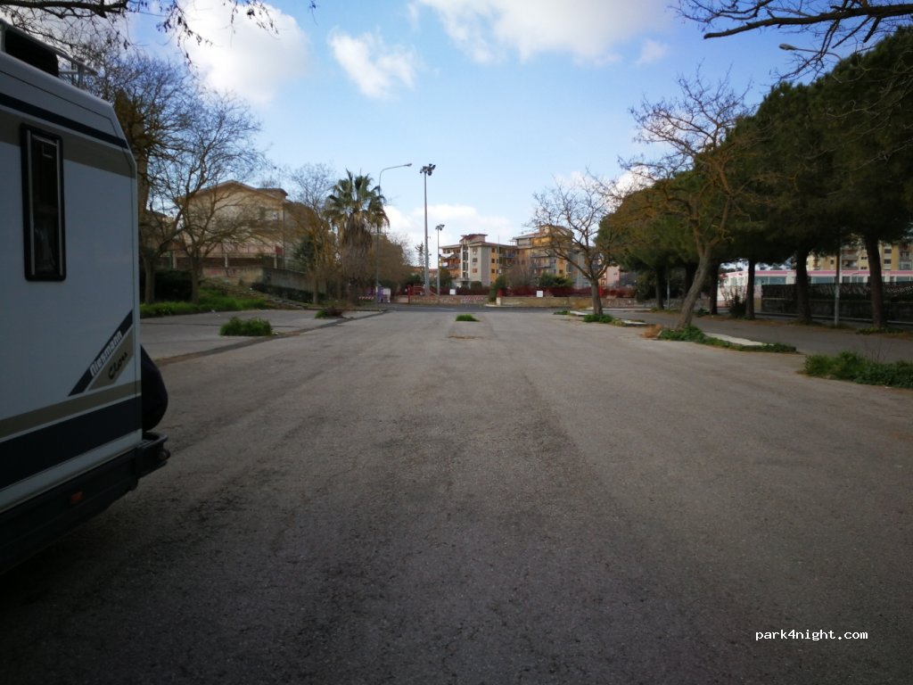 (95041) Caltagirone - 304 Via Peppino Alì — foto 2
