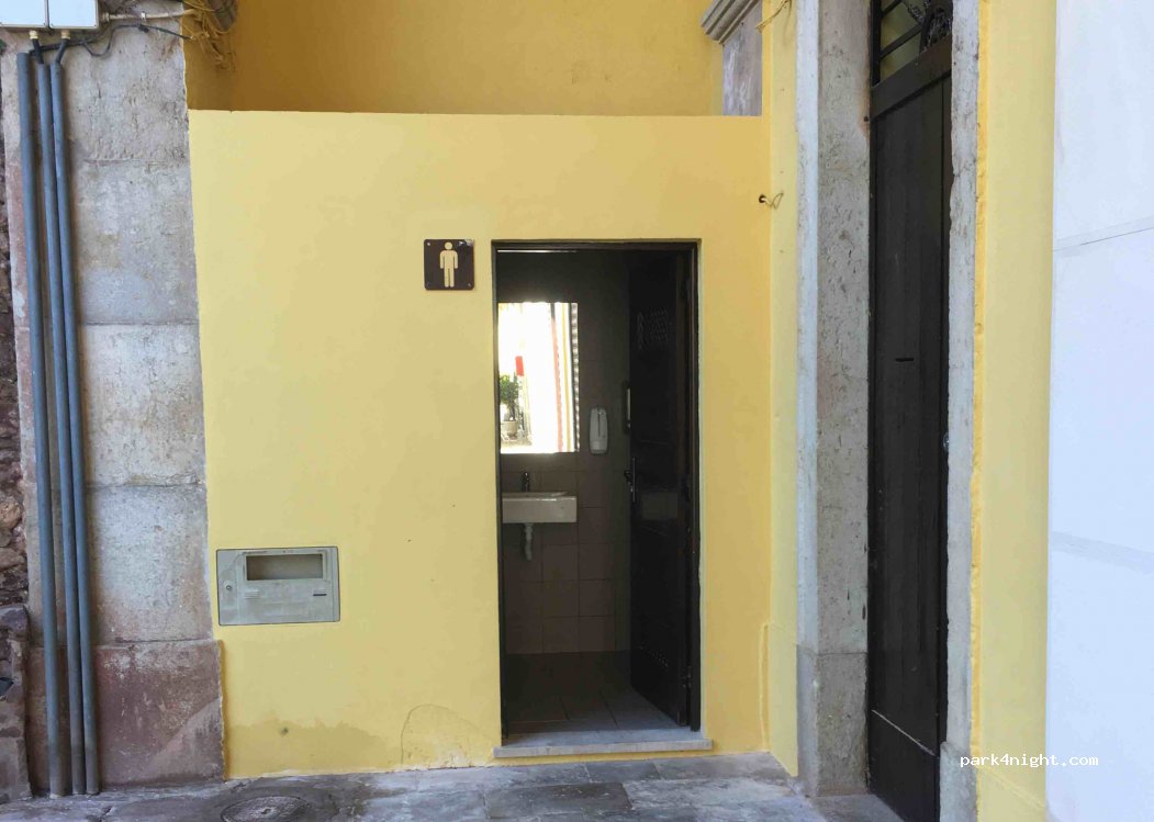 (8300-117) Silves - 3 Praça do Município — foto