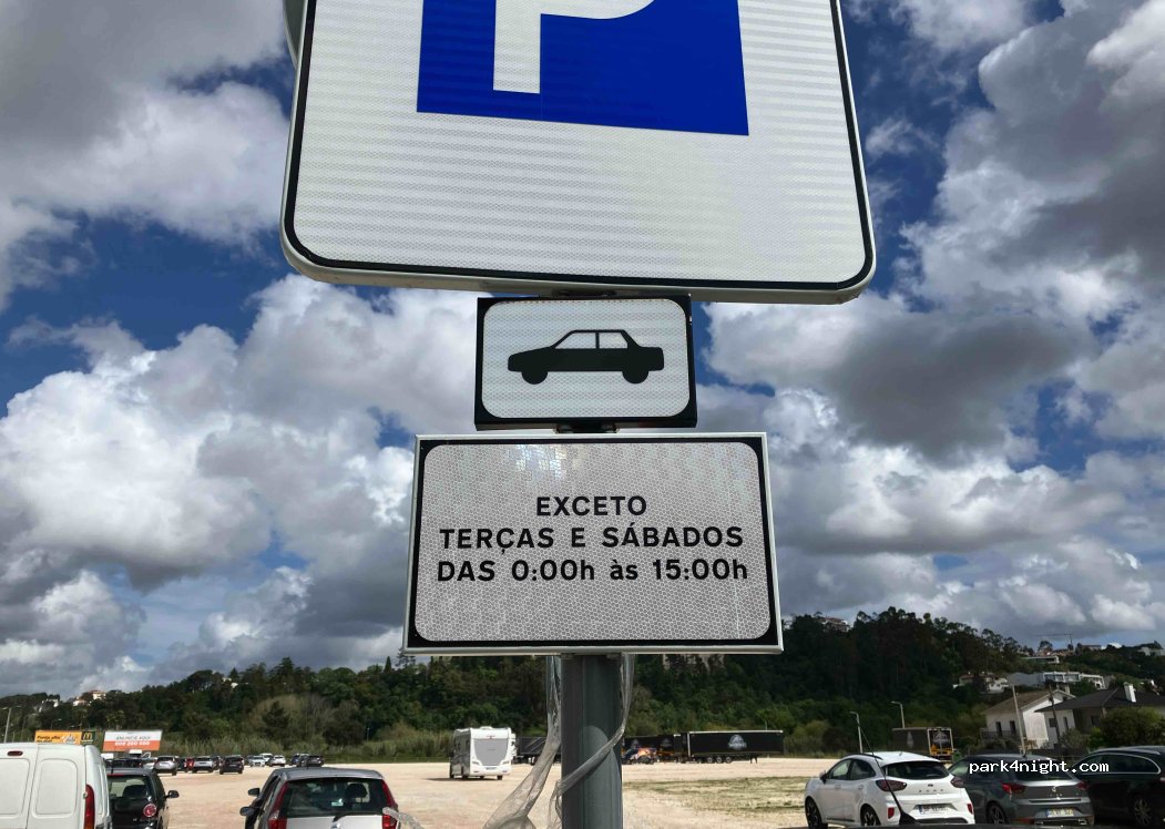 (2410) Leiria - 2 Largo Doutor Sarmento — foto 4