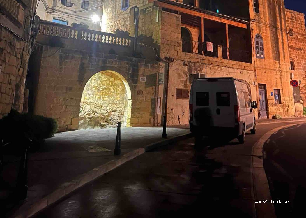 (1070) Fontana - Triq tal- Ghajn — foto 3