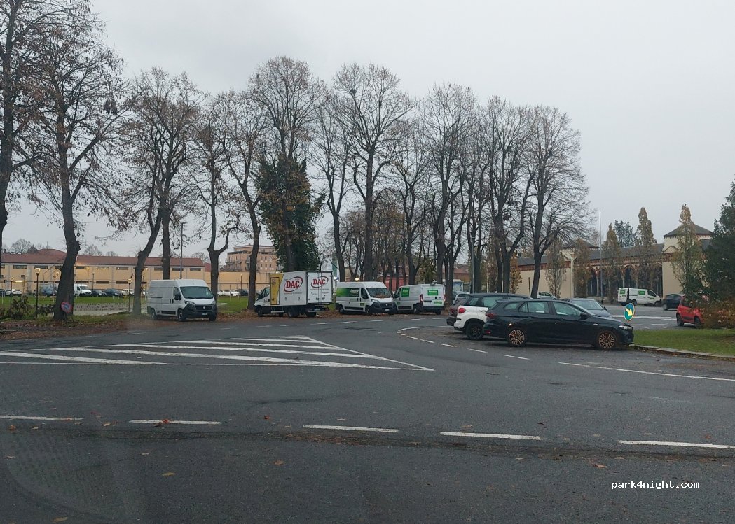 (27100) Pavia - Viale Savoldi — foto