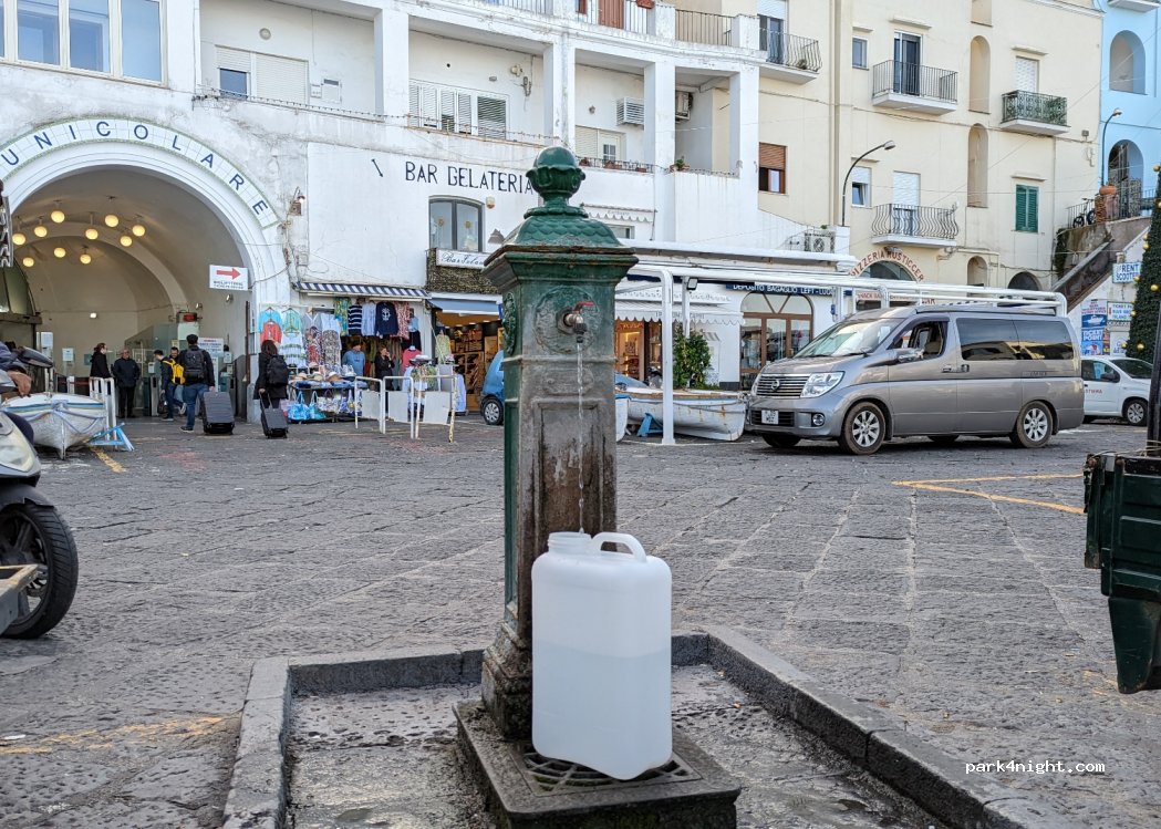 (80076) Capri - 15 Via Cristoforo Colombo — foto