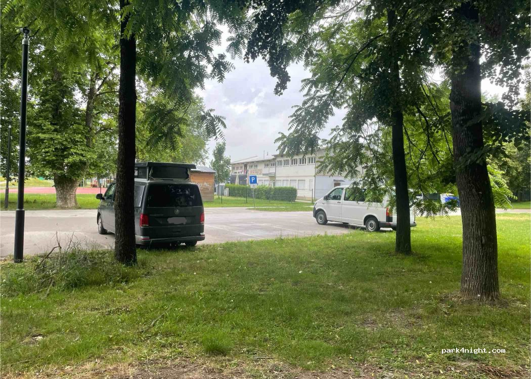 (34000) Požega - 4 Ulica Milke Trnine — foto 3