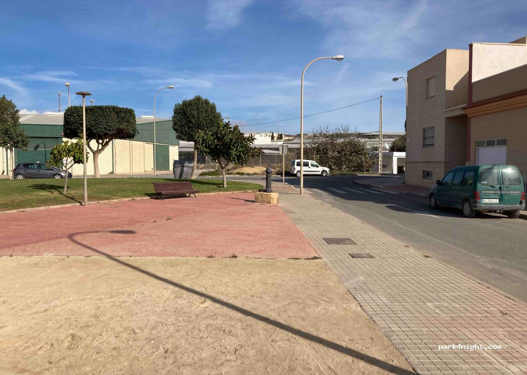 (04712) El Ejido - 42 Calle Pescadores — foto