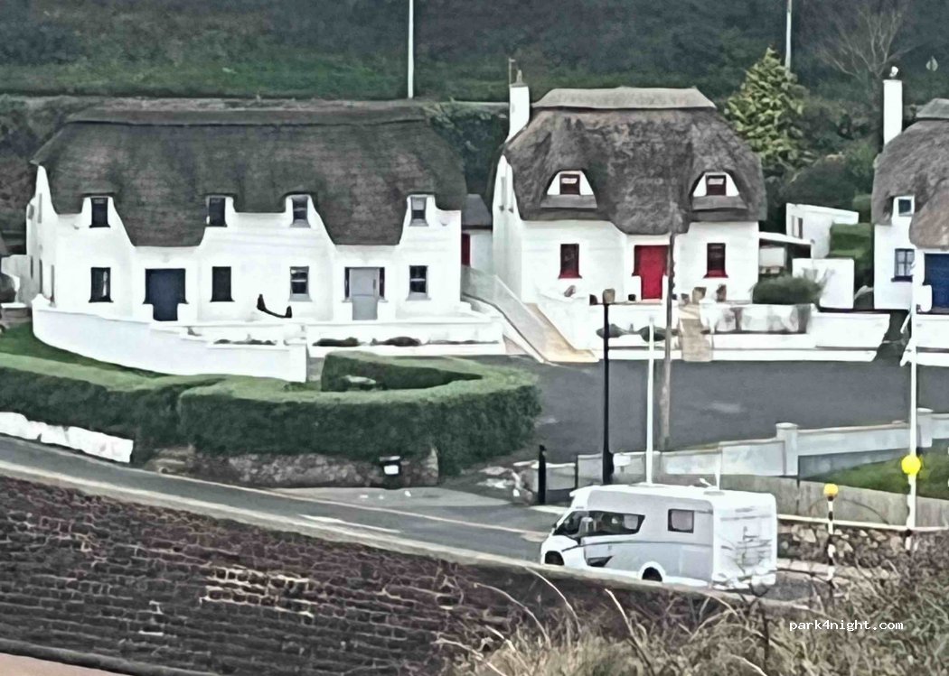 (X91 TW27) Nymphhall - Dock Road — foto