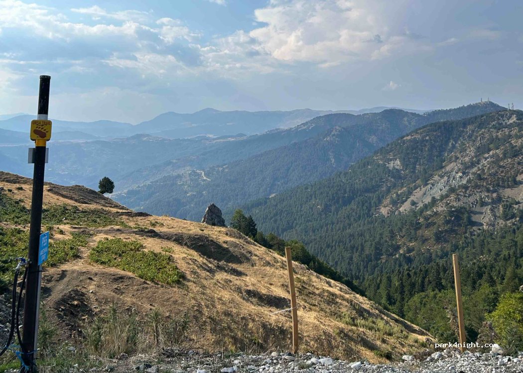 (442 00) Metsovo - Unnamed Road — foto 2