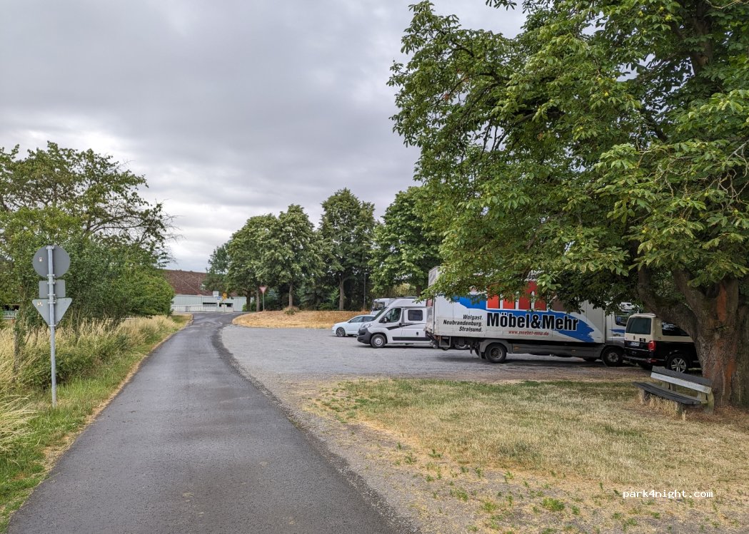 (63695) Glauburg - 17 Heegheimer Straße — foto 3