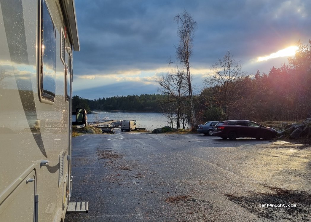 (590 93) Gunnebo - Unnamed Road — foto