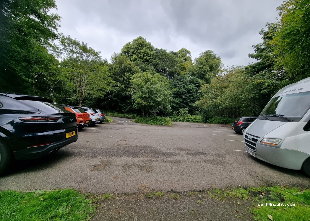 (EH54 7BH) Livingston - Simpson Pkwy — foto