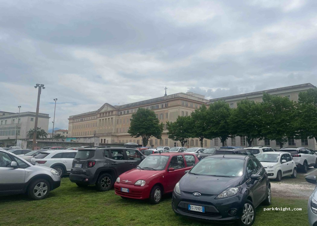 (80045) Pompei - 1 Piazza Bartolo Longo — foto
