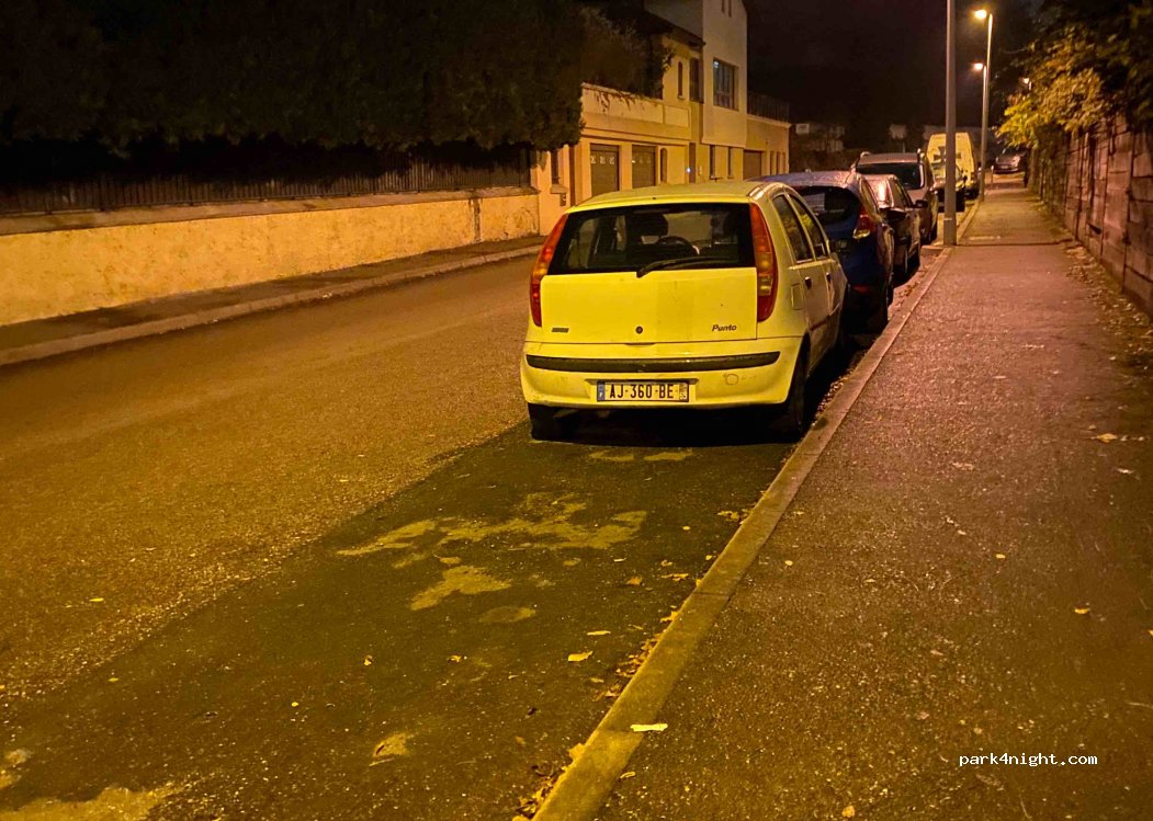 (69009) Lyon - 48A Rue Laure Diebold — foto