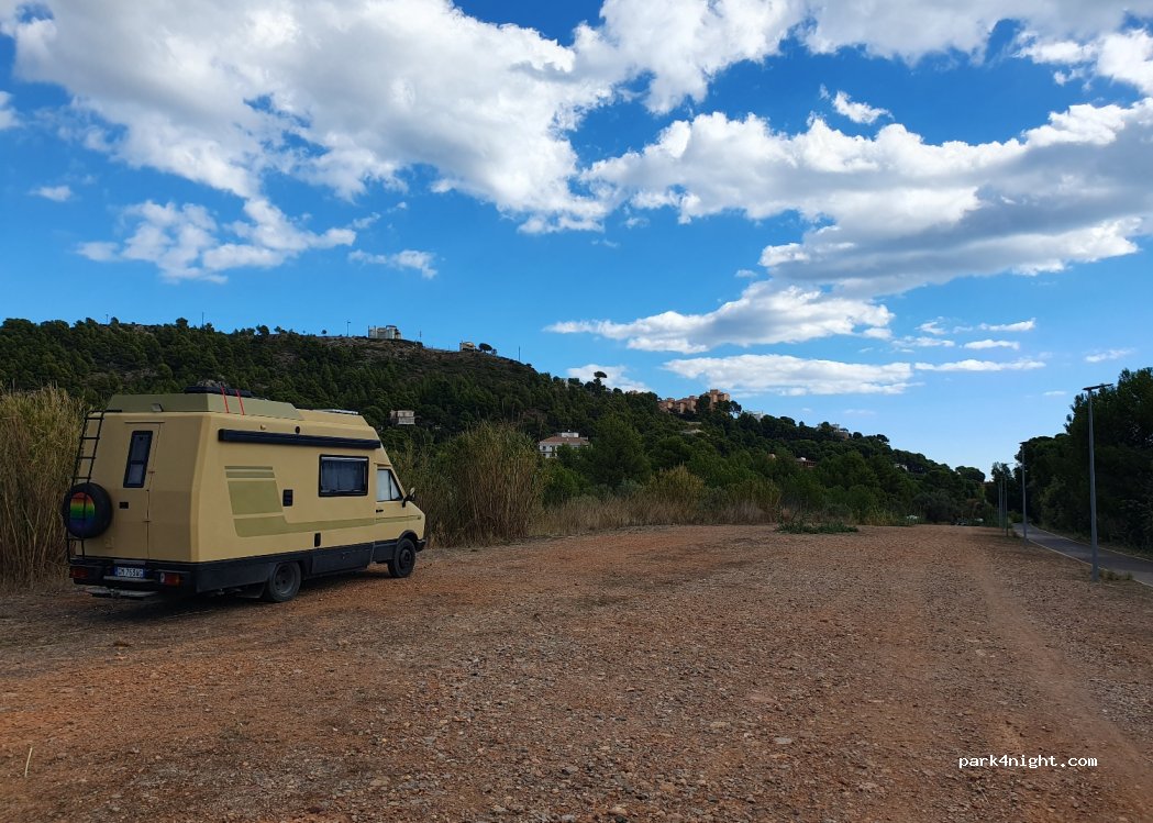 (12560) Benicàssim - 230 Plaça Poligono 6 — foto 2