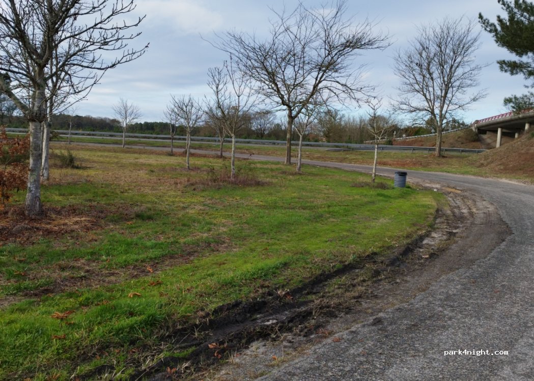 (40465) Pontonx-sur-l'Adour - D824 — foto