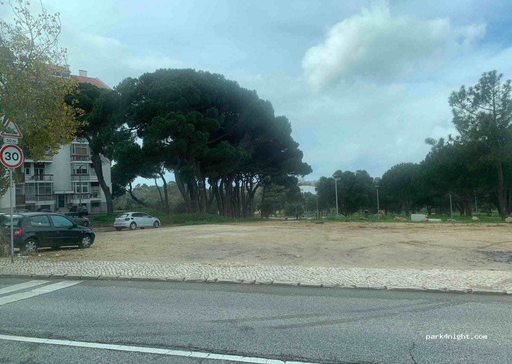 (2765-084) Estoril - 178 Rua Alexandre Herculano — foto