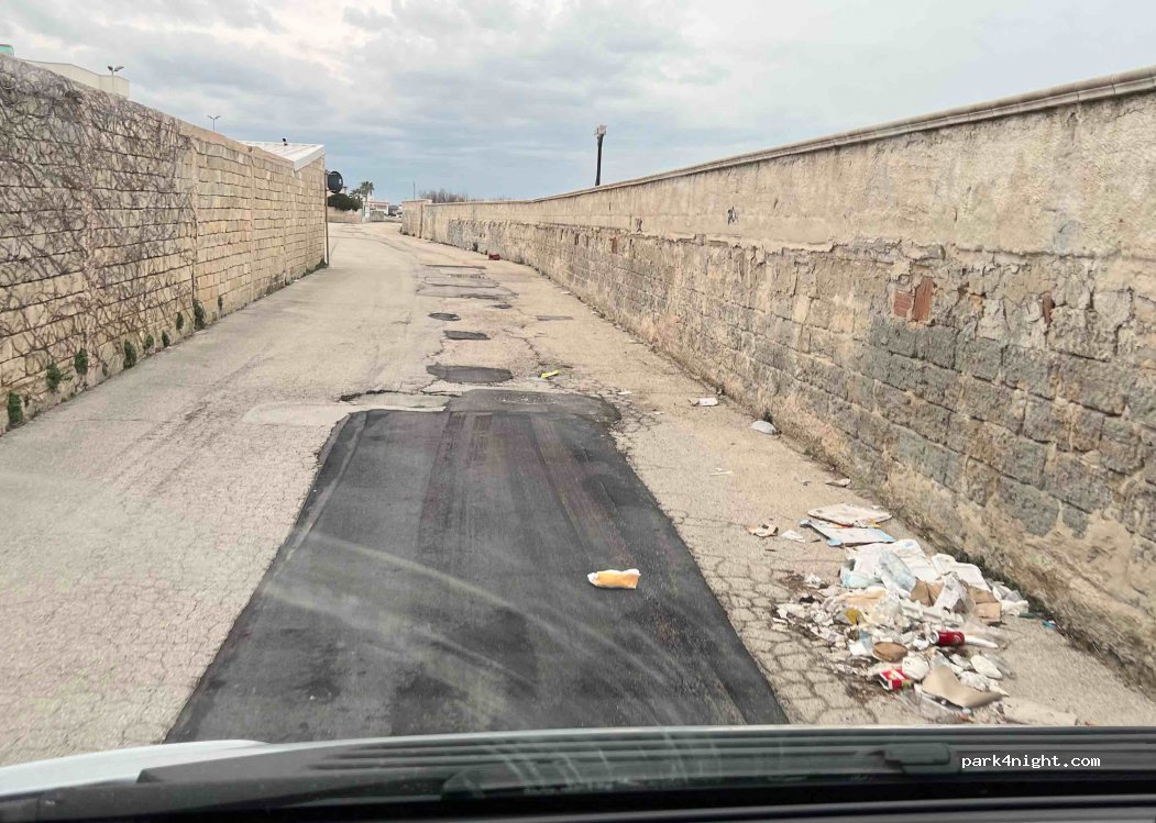 (70054) Le Macchie - Largo di Santo Spirito Cristoforo Colombo — foto