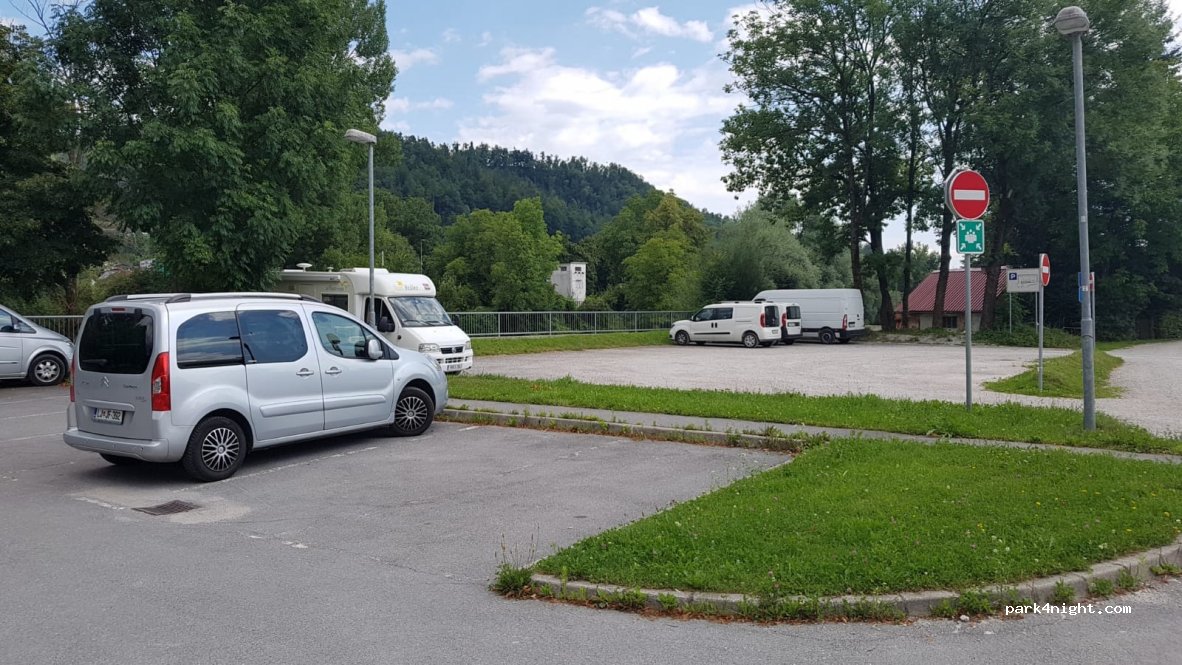 (1241) Kamnik - 2 Šolska ulica — foto