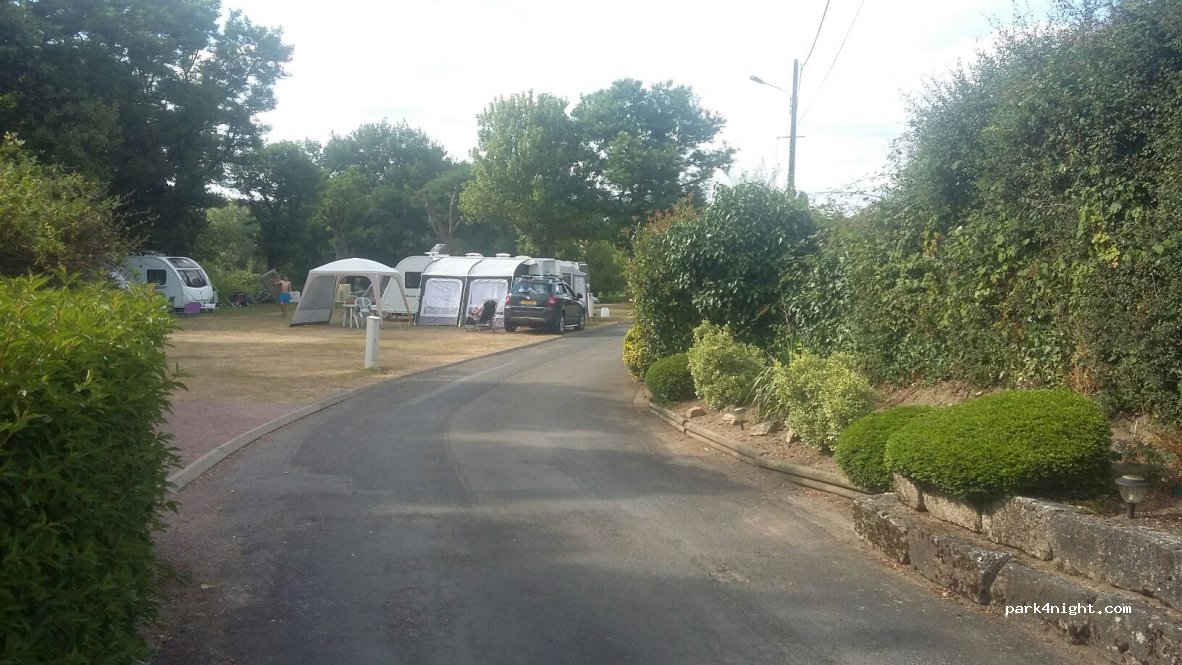 Puy Rond Camping — foto