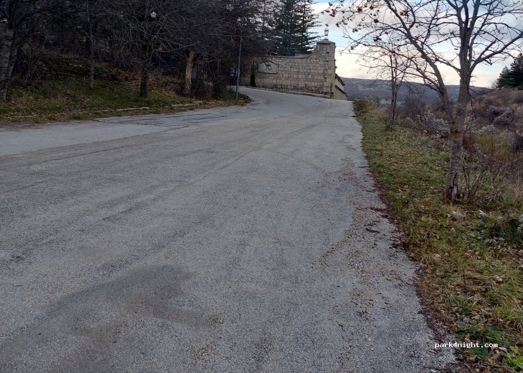 (67048) Rovere - Via Simone Martini — foto
