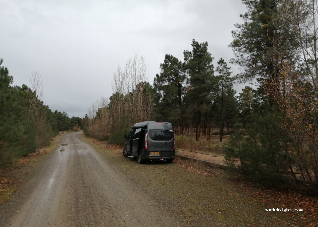 (05166) Villanueva de Gómez - Unnamed Road — foto